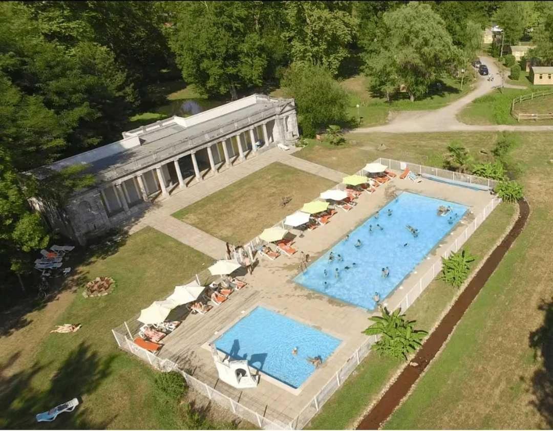 Camping - Piscine - Ccbaieb Montjoie-en-Couserans Exterior foto